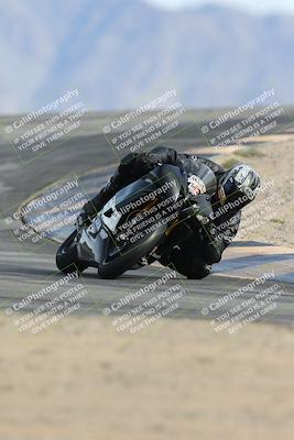 media/Nov-16-2025-Race Pace (Sun) [[8c5fa54630]]/Verified Riders/8-Turn 12 (120pm)/